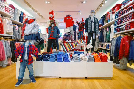 內部服裝店 零售行業的獨特風景線